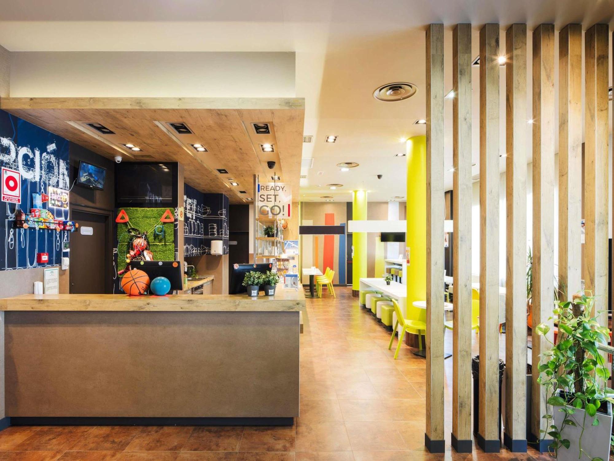 Ibis Budget Sevilla Aeropuerto — Photos 3
